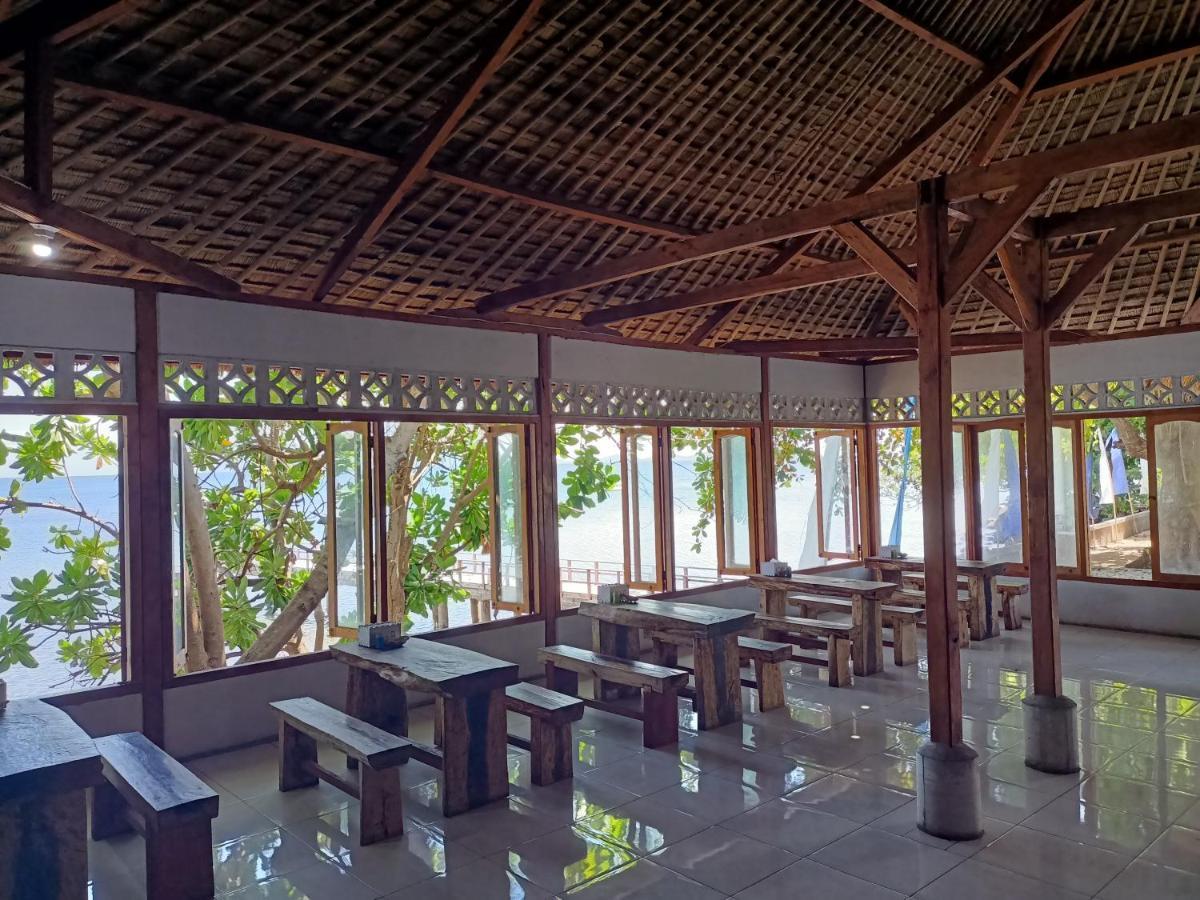 Cassabonelly Hotel Maumere Exterior foto