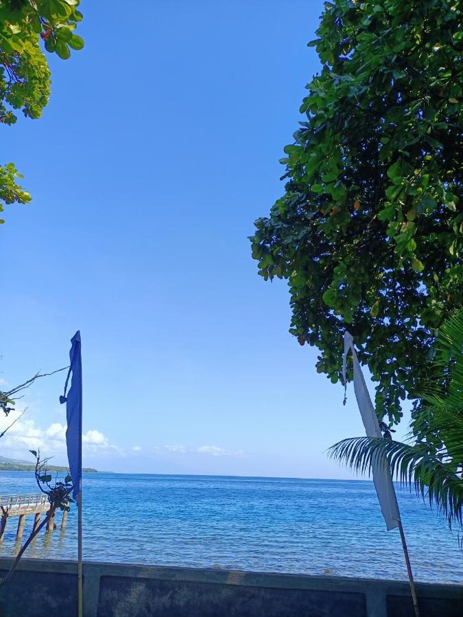 Cassabonelly Hotel Maumere Exterior foto